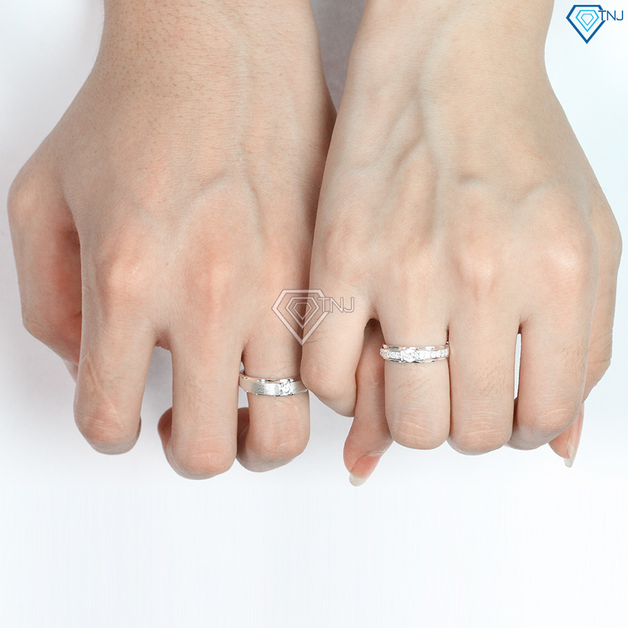 Nhẫn đôi bạc đẹp đính đá, nhẫn cặp tình nhân khắc tên ND0176 - Trang Sức TNJ