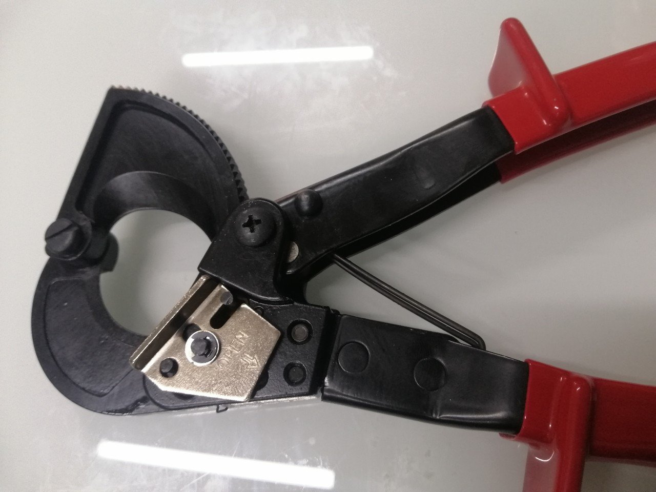 KÌM CẮT CÁP NHÔNG CC-325
