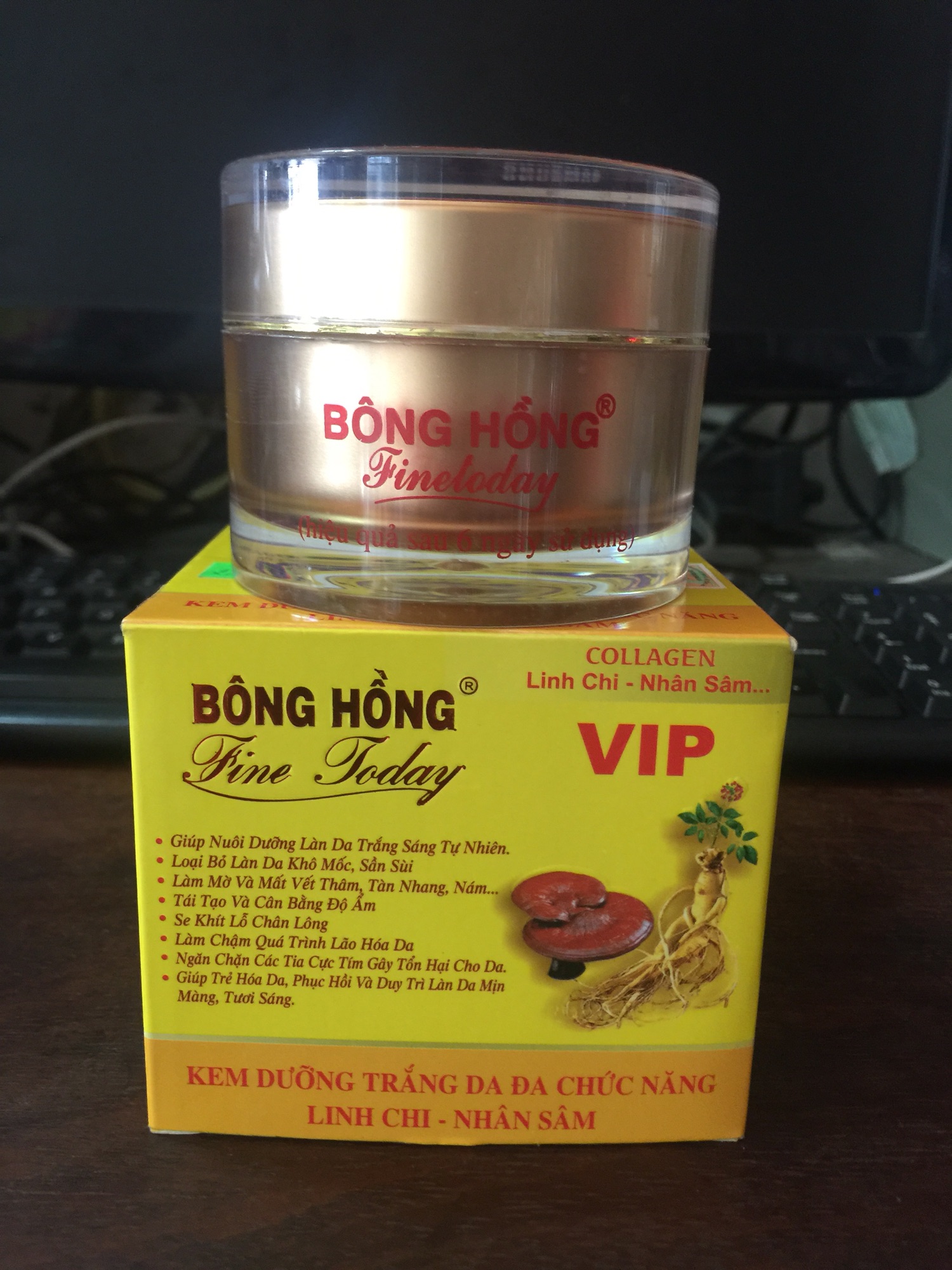 Kem Dưỡng Trắng Da Bông Hồng Vip