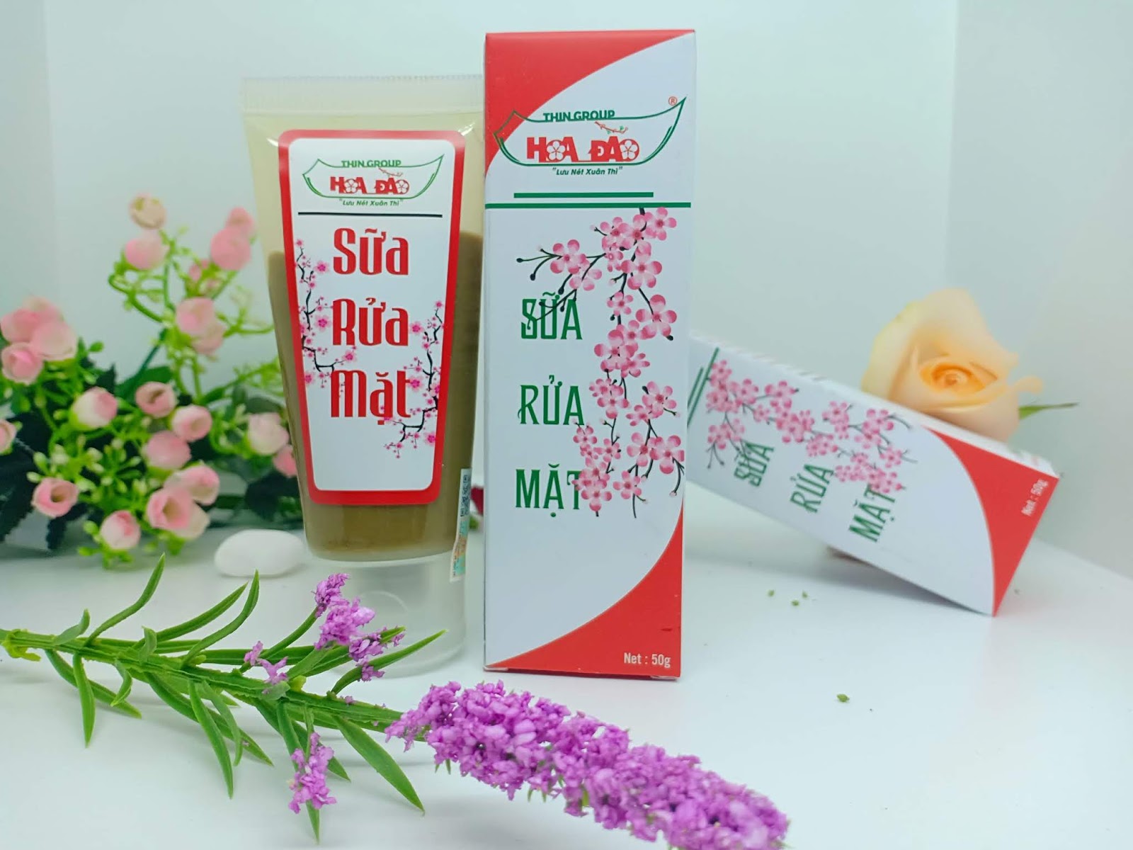 [HCM]Sữa Rửa Mặt Trà Xanh Hoa Đào