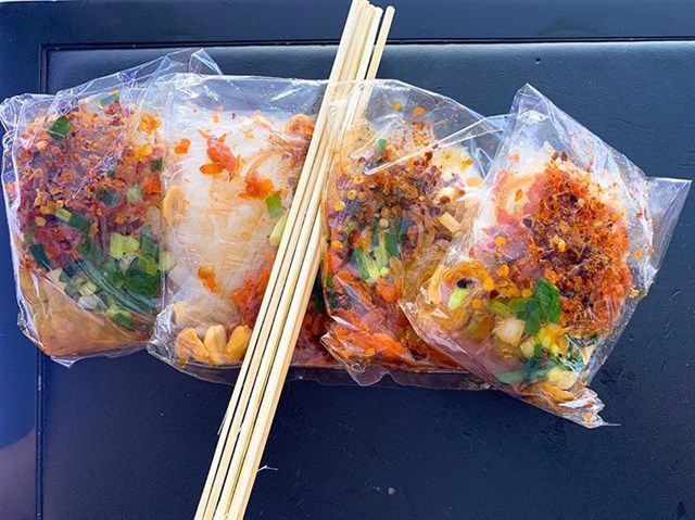 1bịch bánh tráng trộn ngon độc lạ