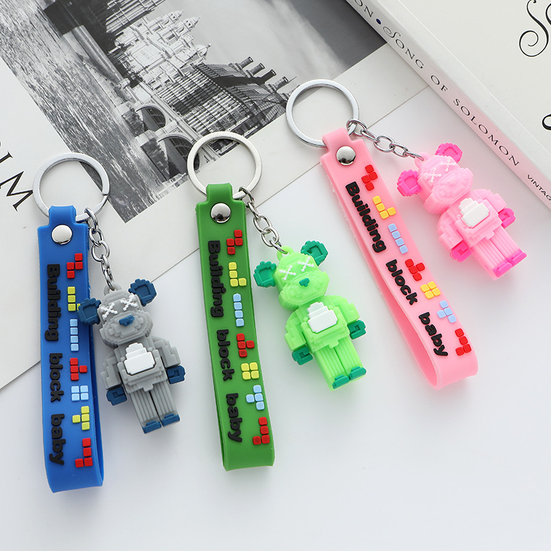 [Mới] 1 móc khóa gấu KAWS lego cực cute cho cặp đôi