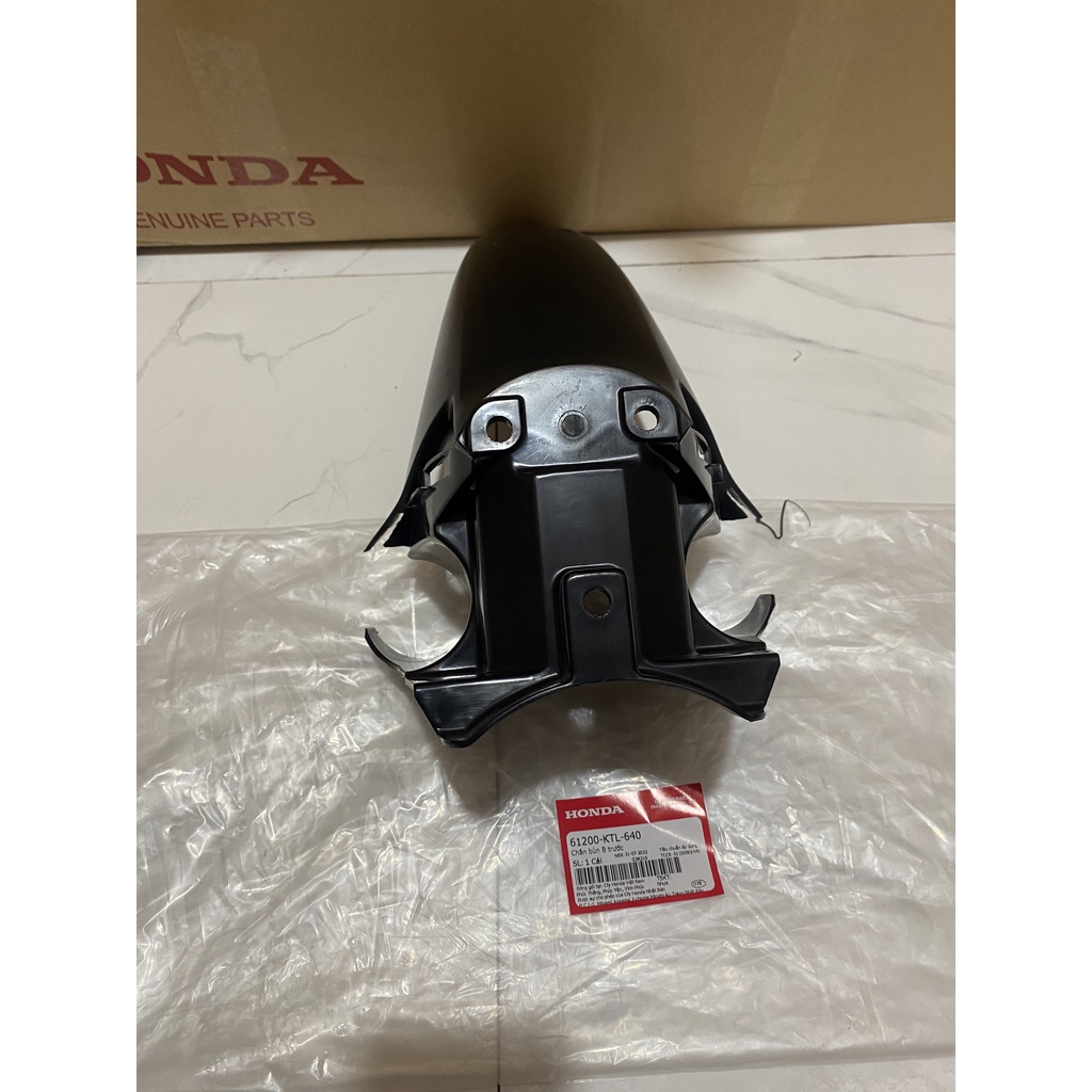Chắn bùn B trước HONDA WAVE A100, RS100. (61200KTL640)