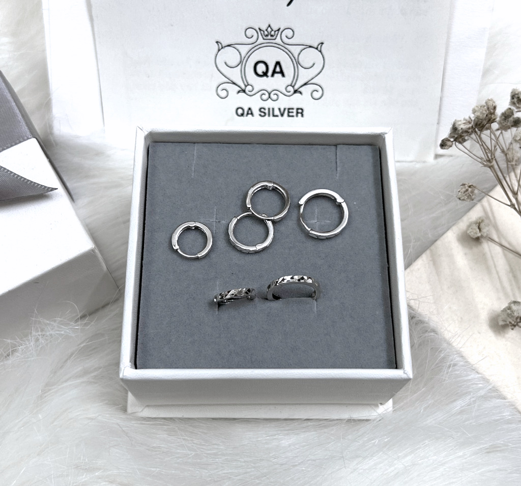 HOOP QA SILVER Earrings