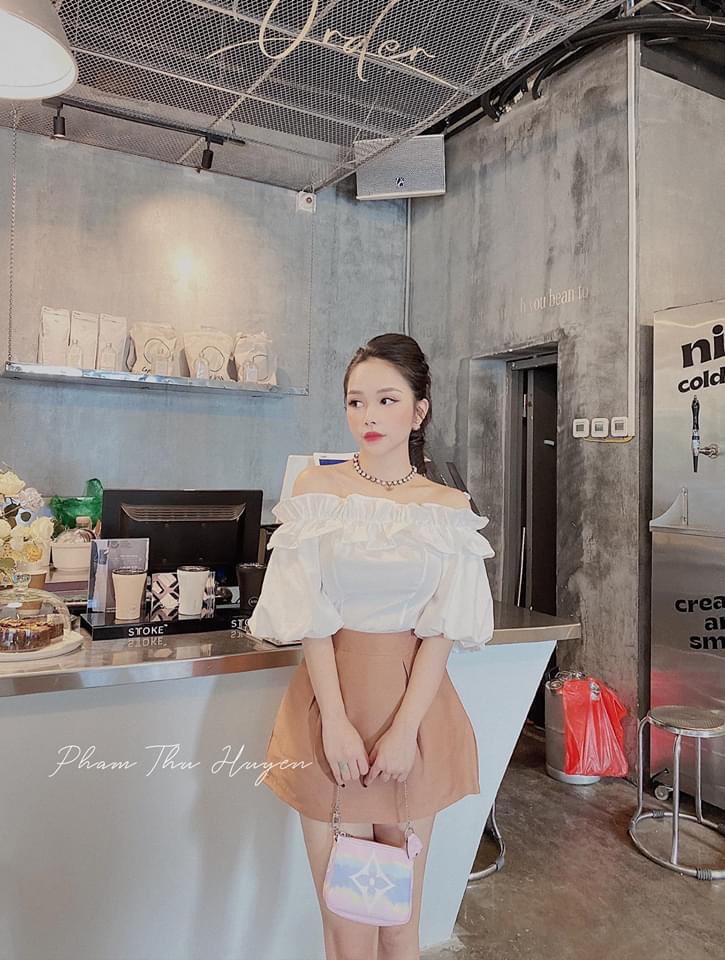 Áo kiểu bèo tay tay phồng xinh