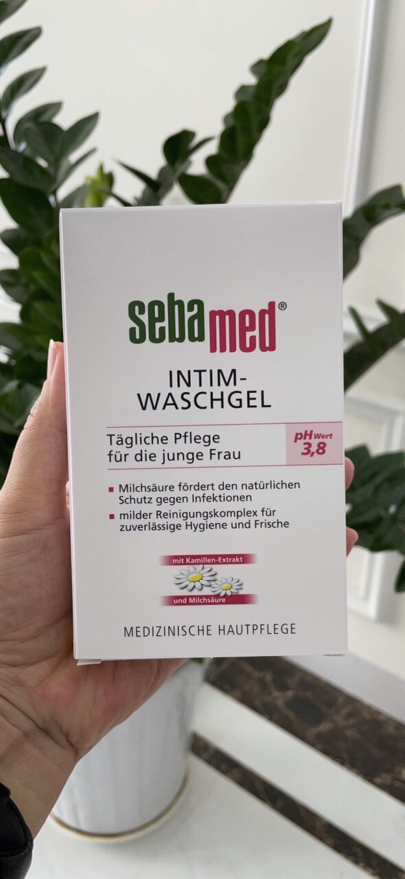 [ Hàng nội địa Đức ] Dung dịch vệ sinh phụ nữ SEBAMED chai 200ML
