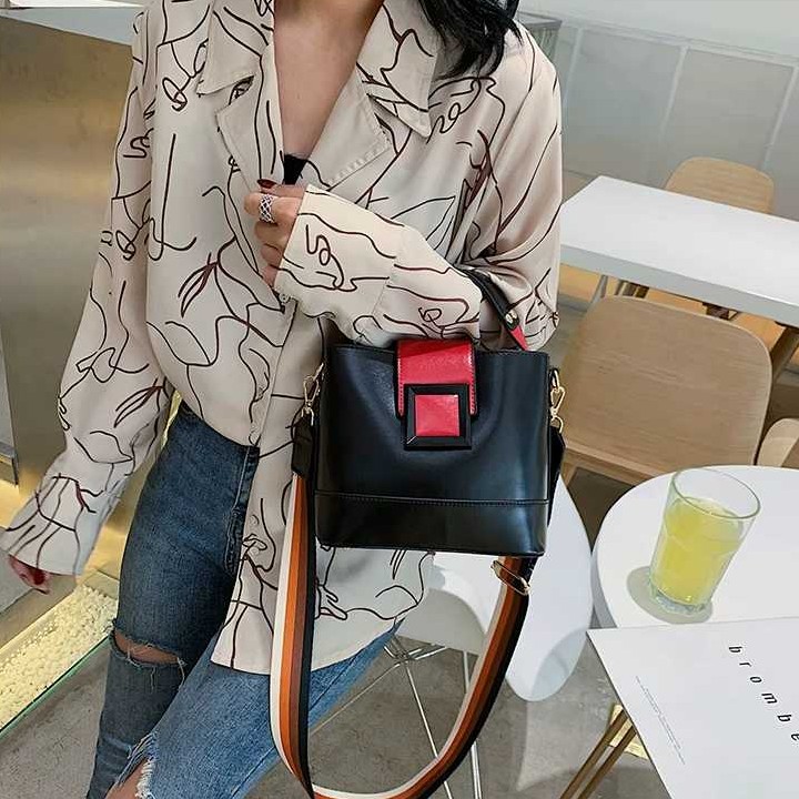 Túi Xách Nữ Đeo Chéo Nắp Ngang