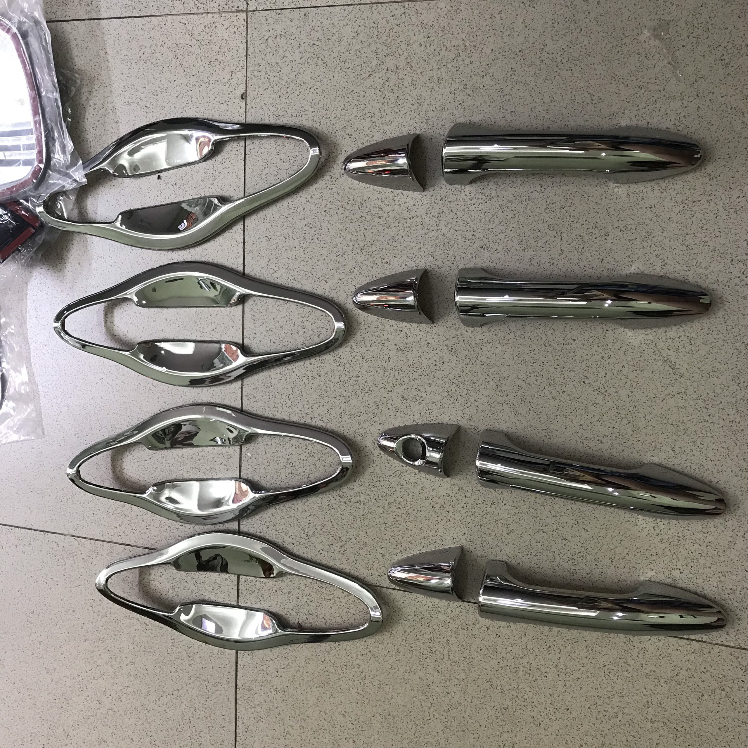 Bộ 4 Ốp tay cửa + 4 ốp  hõm cửa mạ Crom xe Hyundai Accent đời 2011 đến 2017