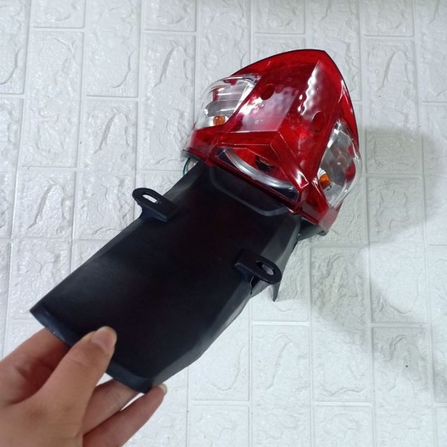[Nhập RS0822 giảm 30k cho đơn 99k]Đuôi đèn chắn bùn sau gắn xe máy Wave Anpha mới đời 2006-2016wave (-10%)