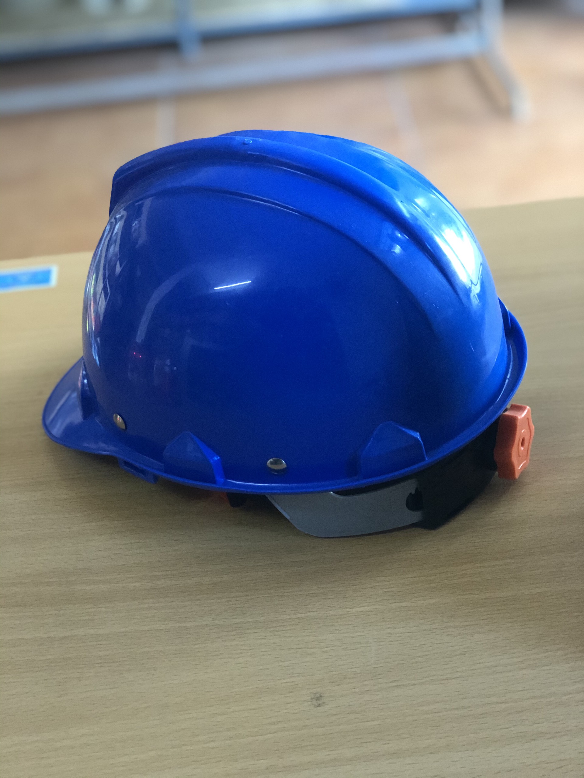 Mũ bảo hộ lao động loại khóa vặn (màu xanh lam)