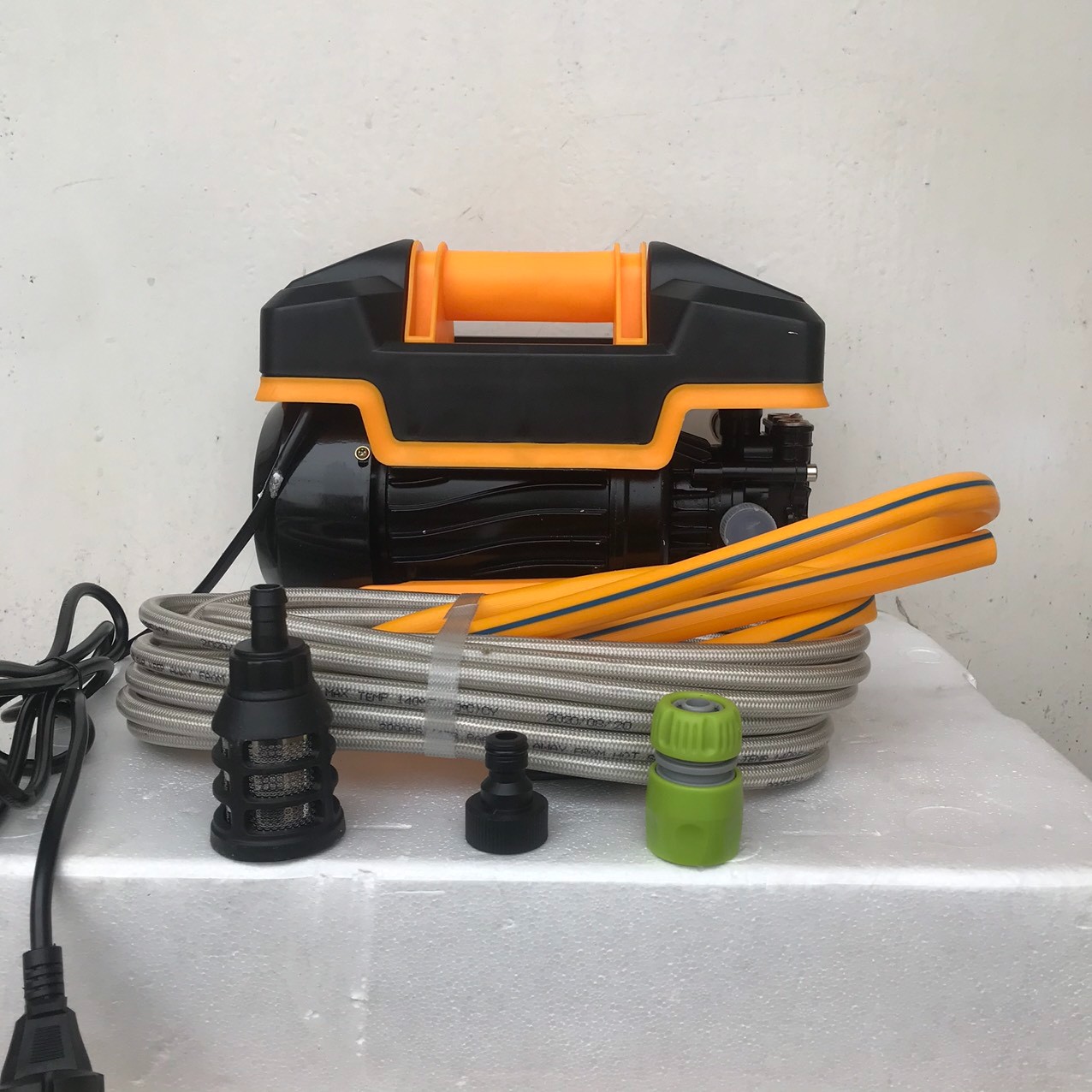 Máy Rửa Xe Catorex 3286 - 1.800W