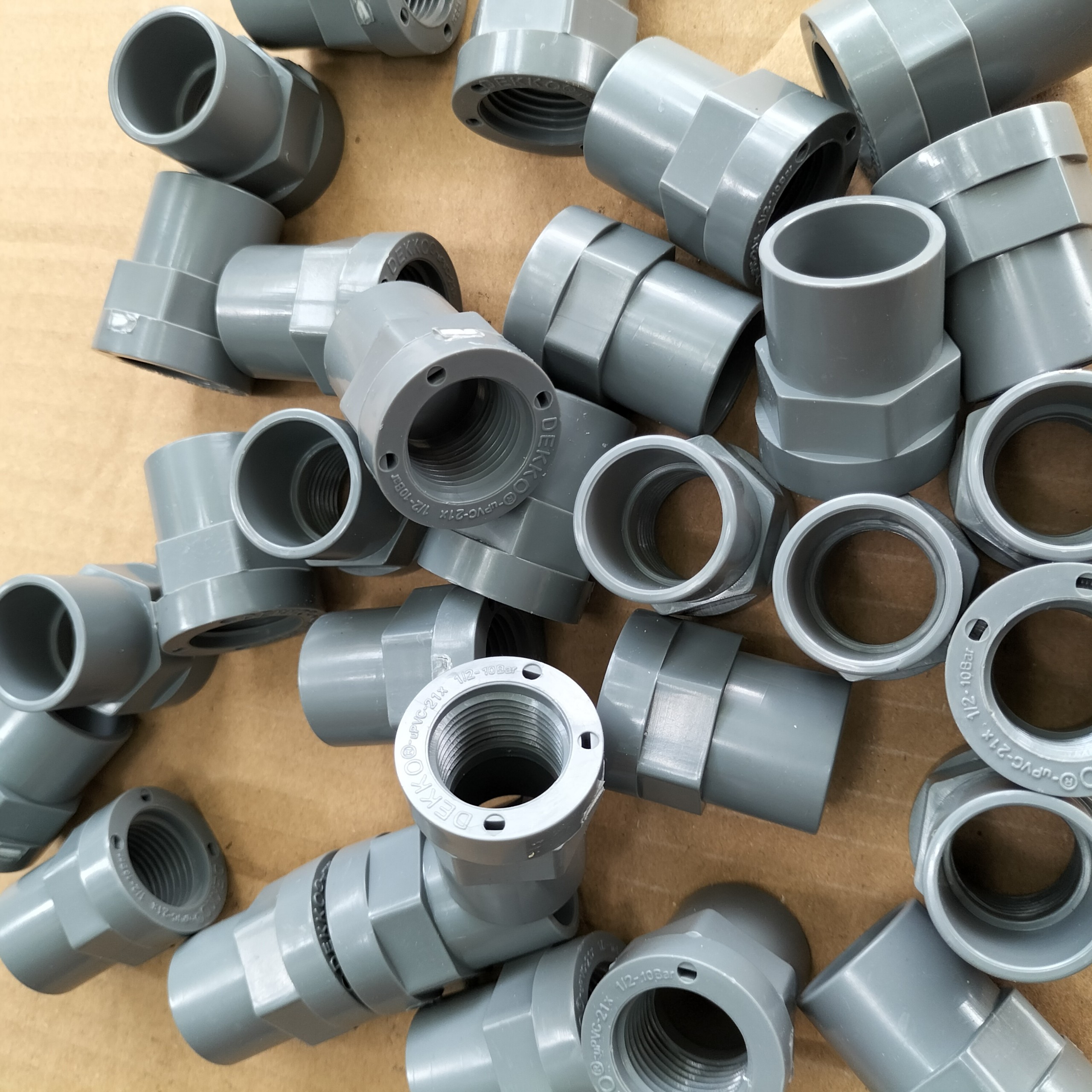 Com bo 5 ren trong nhựa pvc phi 21