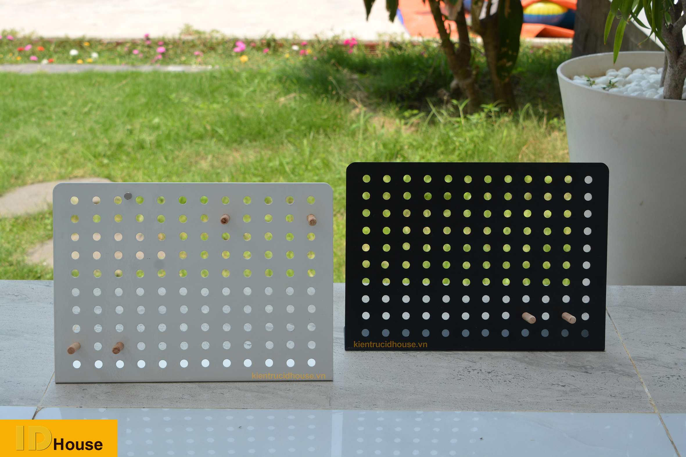 Bảng Pegboard Kim Loại mini để bàn