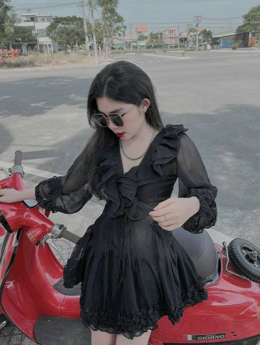 Đầm tiểu thư voan tay phồng màu đen cổ bèo, váy xòe midi mặc đi chơi bánh bèo, đầm nữ đi tiệc xòe bèo