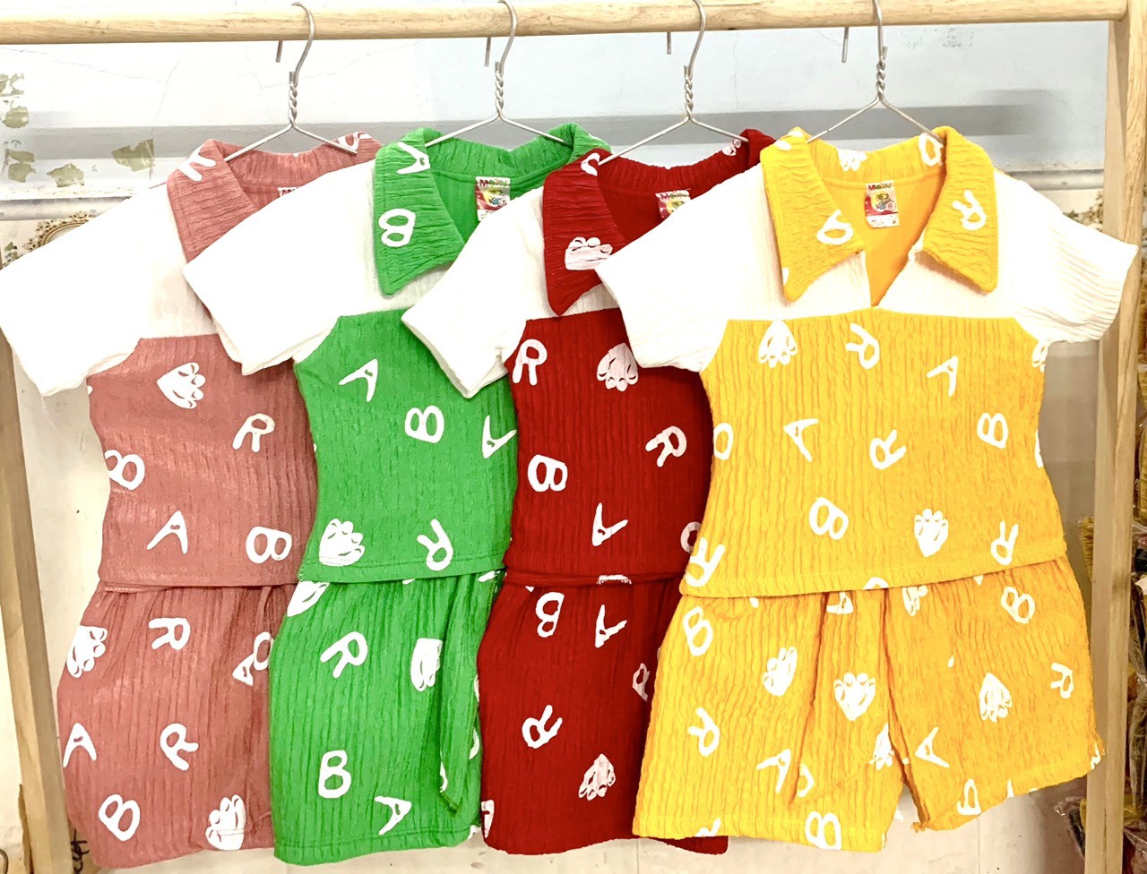 Bộ Thun Xốp Nhật Tay Ngắn Bé (6-18kg) (giao màu ngẫu nhiên)