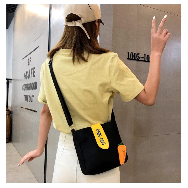 Túi Đeo Chéo Củ Cà Rốt