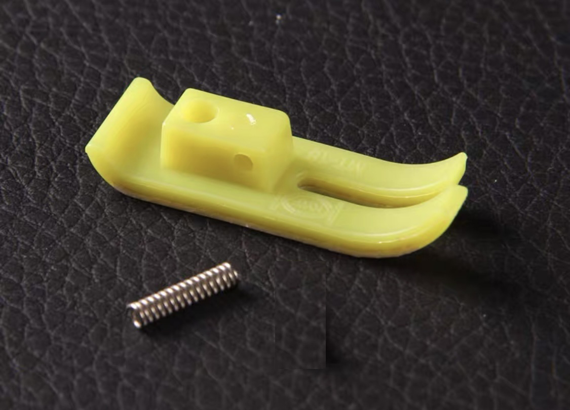 Đế chân vịt nhựa p351- 5 ly- 2 da