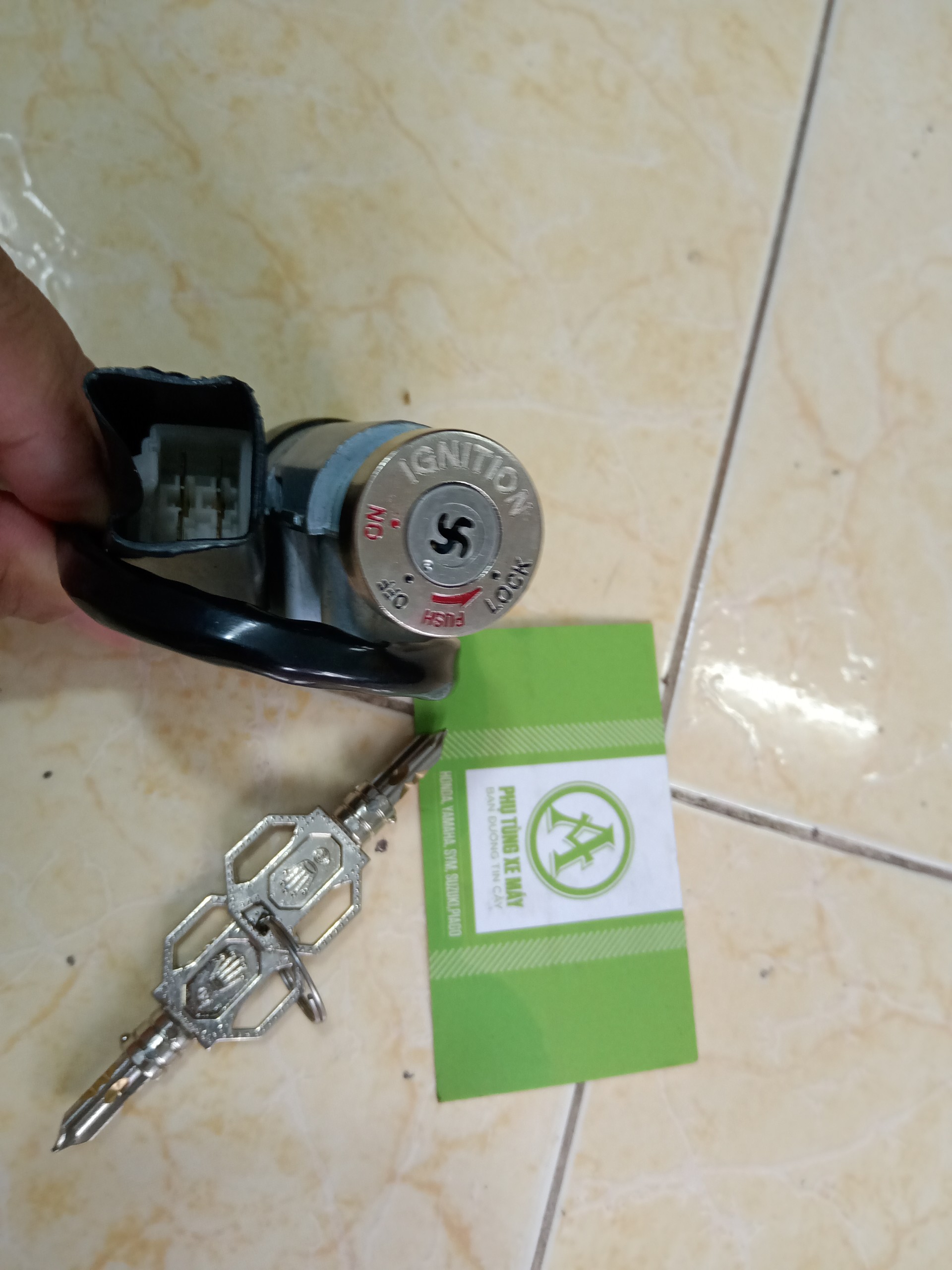 Khoá Xe Wave, Dream 4 cạnh xoắn