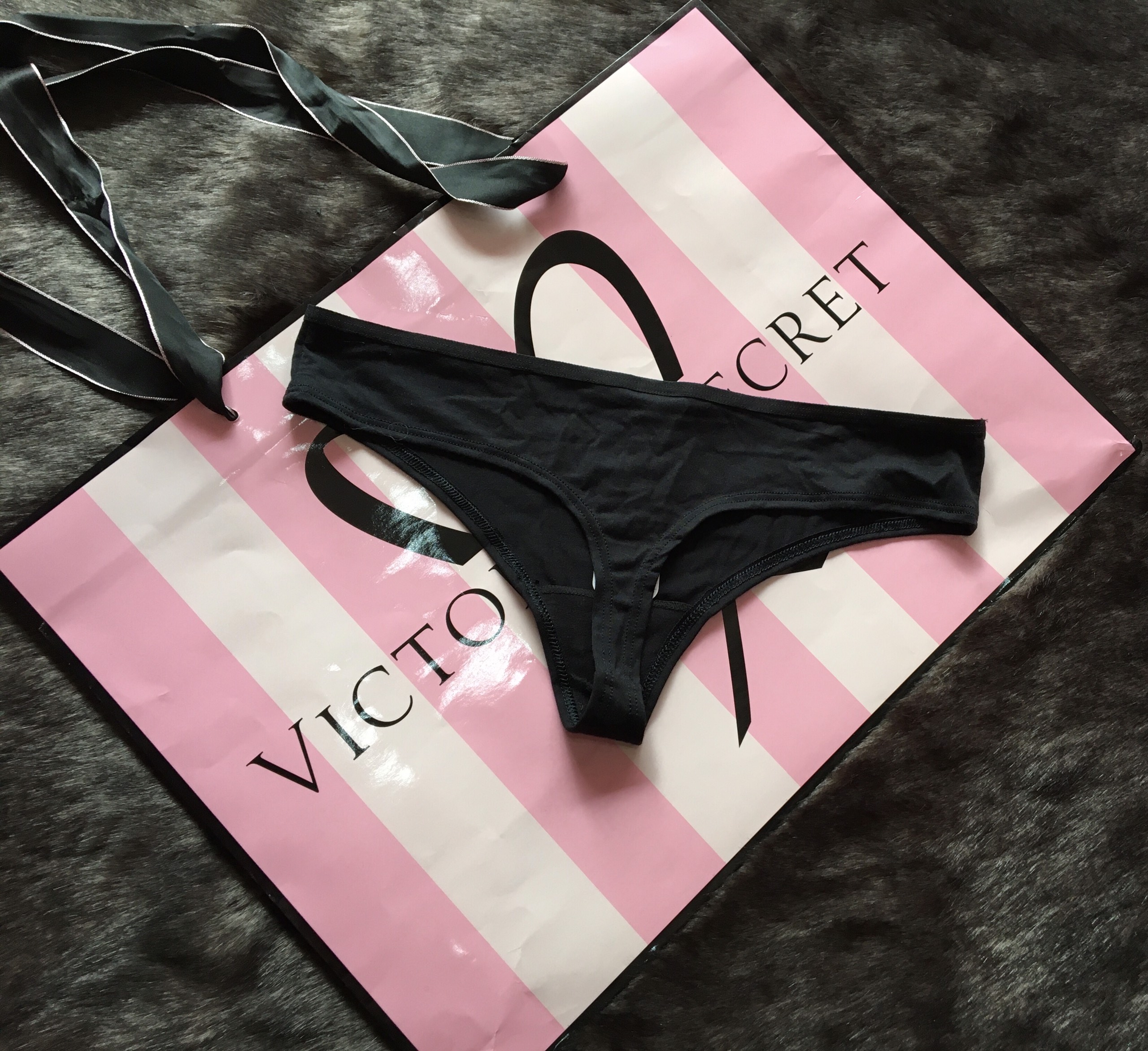 Quần lasenza cotton thong L6