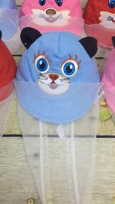 Mũ có màn che mặt nhiều màu cho bé