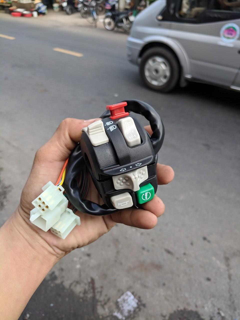 cùm công tắc 7 nút honey well mẫu mới 2019