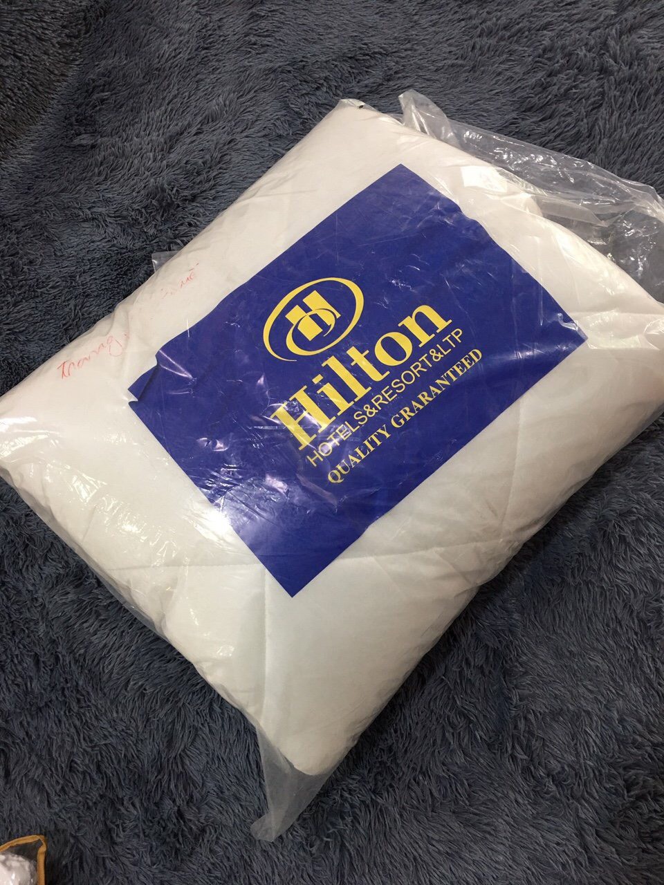 Ruột Chăn Trắng HILTON Kich thước 2mx2m3