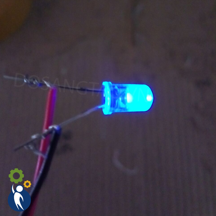 Bộ 15 con đèn led xanh tím 3v, dùng để làm đèn trang trí