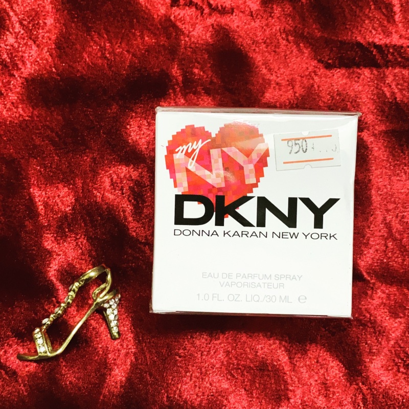 Nước Hoa Nữ DKNY Donna Karan New York Vaporisateur Chai Hình Trái Tim 30ml (1.0 FL. Oz)