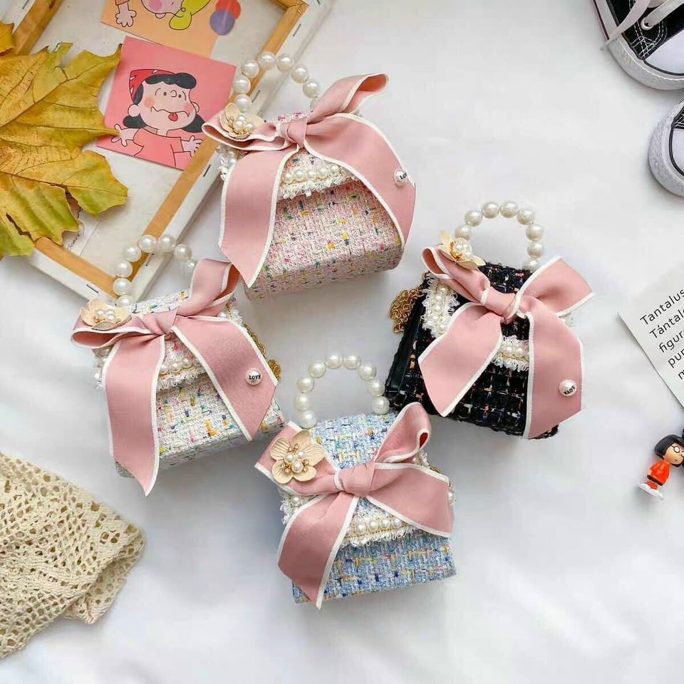 Túi đeo chéo vải dạ hoa mai có quai đính ngọc cho bé gái_Túi đeo chéo cho bé gái_Túi cho bé gái_Túi xách cho bé gái