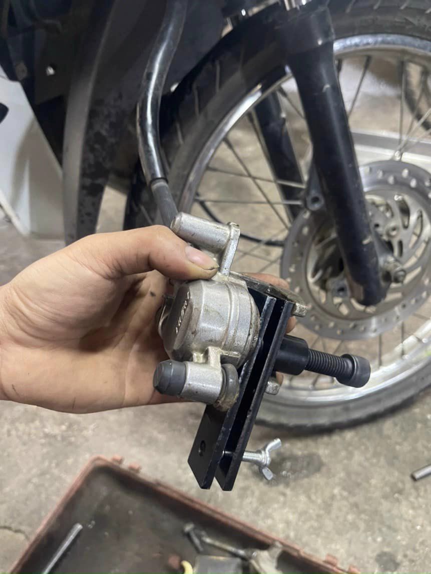 Vam ép piston phanh đĩa xe máy 1 piston  2 piston 3 piston