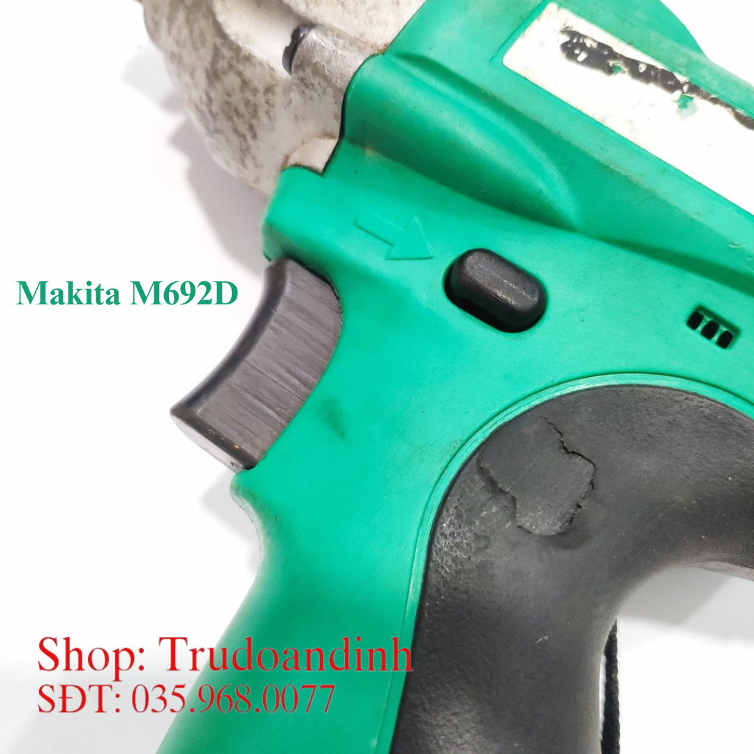 Máy bắn vít Makita 12v - M692D