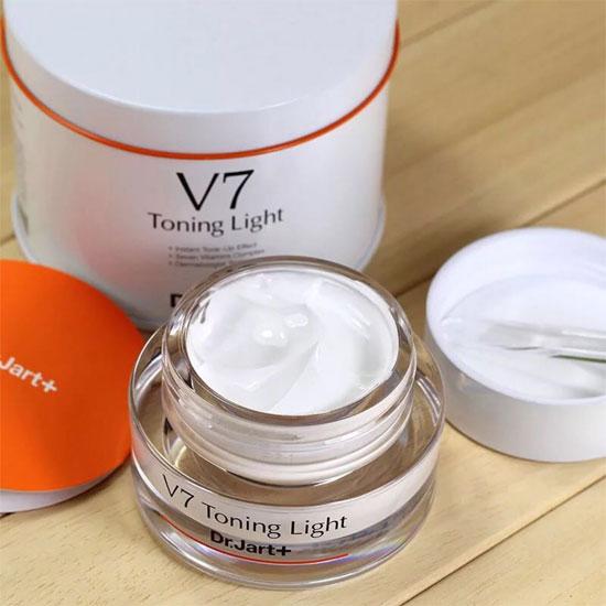 [HCM]Kem Dưỡng Trắng và Tái Tạo Da V7 Toning Light Up Dr.Jart+ Minisize 15ml Hàn Quốc