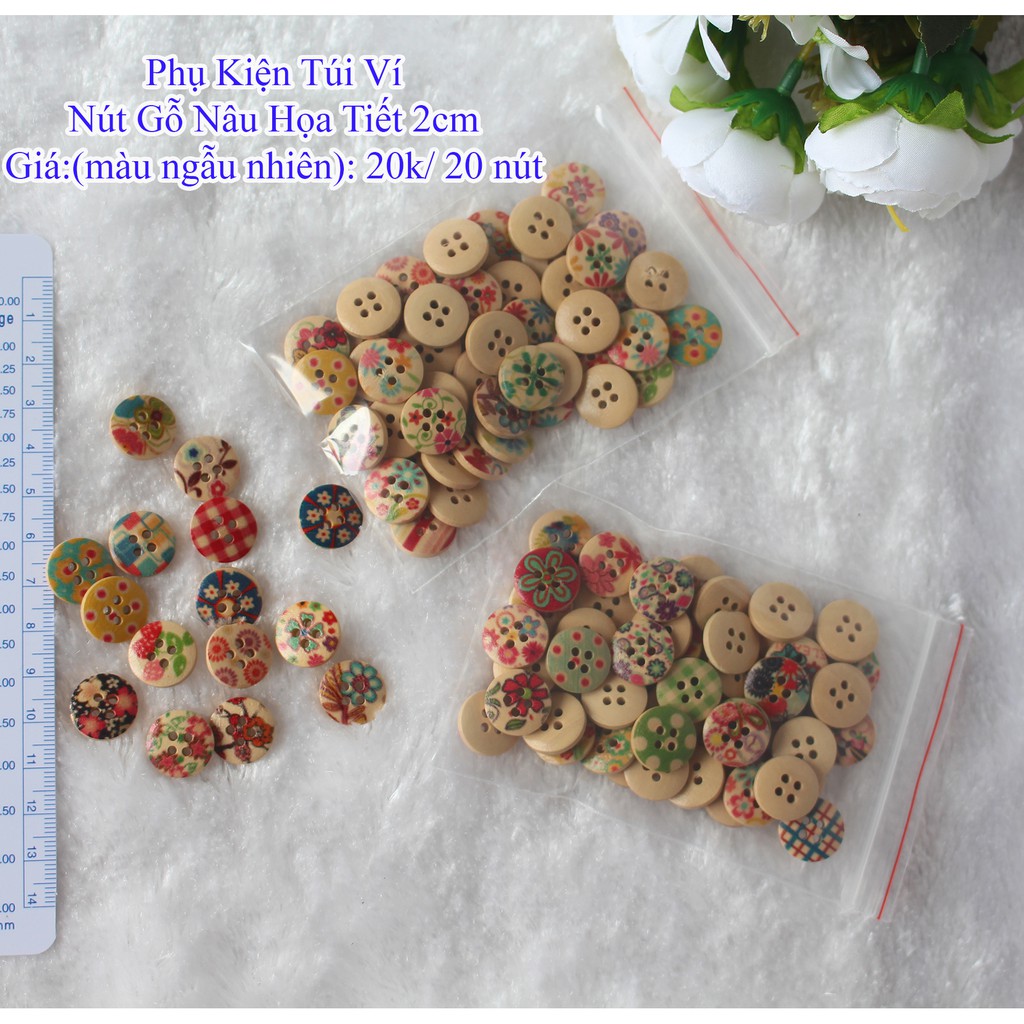 Nút gỗ nâu hoạ tiết làm đồ handmade ( ngẫu nhiên )