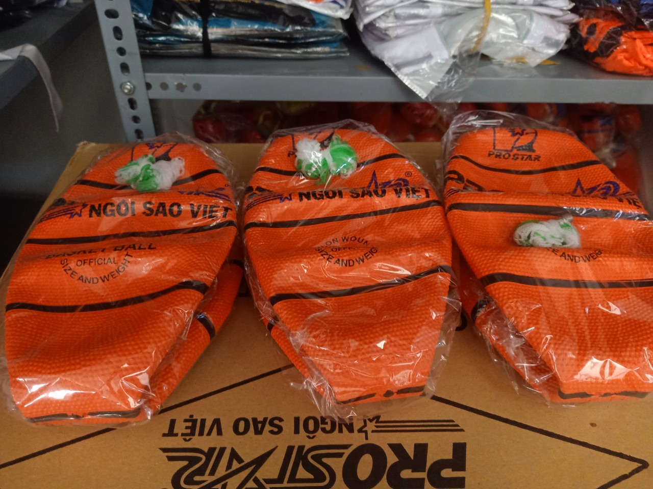 Bóng rổ cam cao su số 5 danh cho học sinh hàng chính hãng Ngôi Sao Việt