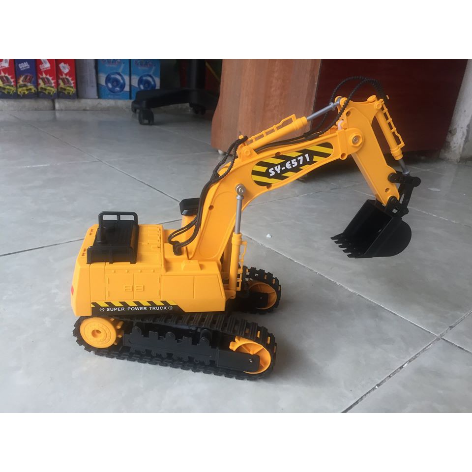 Xe xúc đất hàng thương hiệu E571-001 giá rẻ
