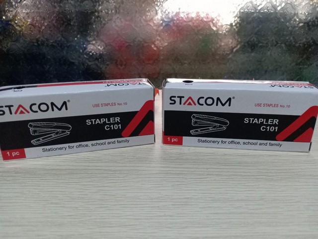 Bấm kim 10 Stacom C101