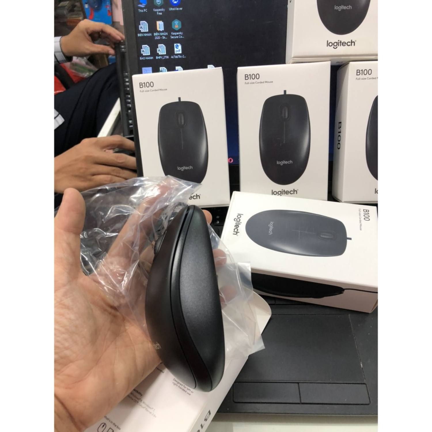 Chuột Máy Tính Logitech B100 Chuyên Game Văn Phòng