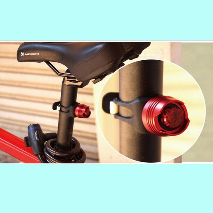 ĐÈN CỌC YÊN XE ĐẠP RUBI