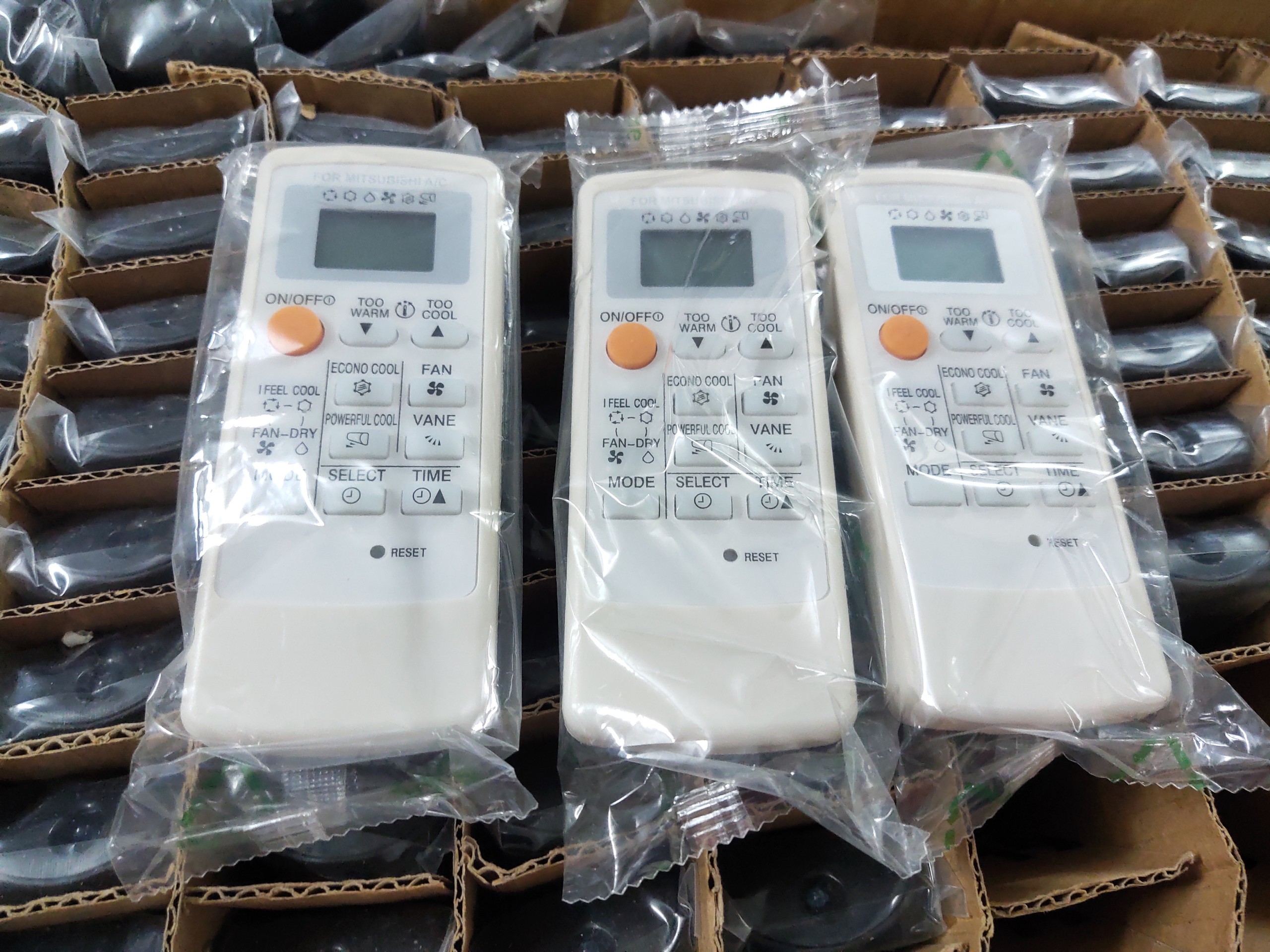 Remote Máy Lạnh Mitsubishi Inverter MP08B ( Mặt Trắng)_Bảo Hành Đổi Mới