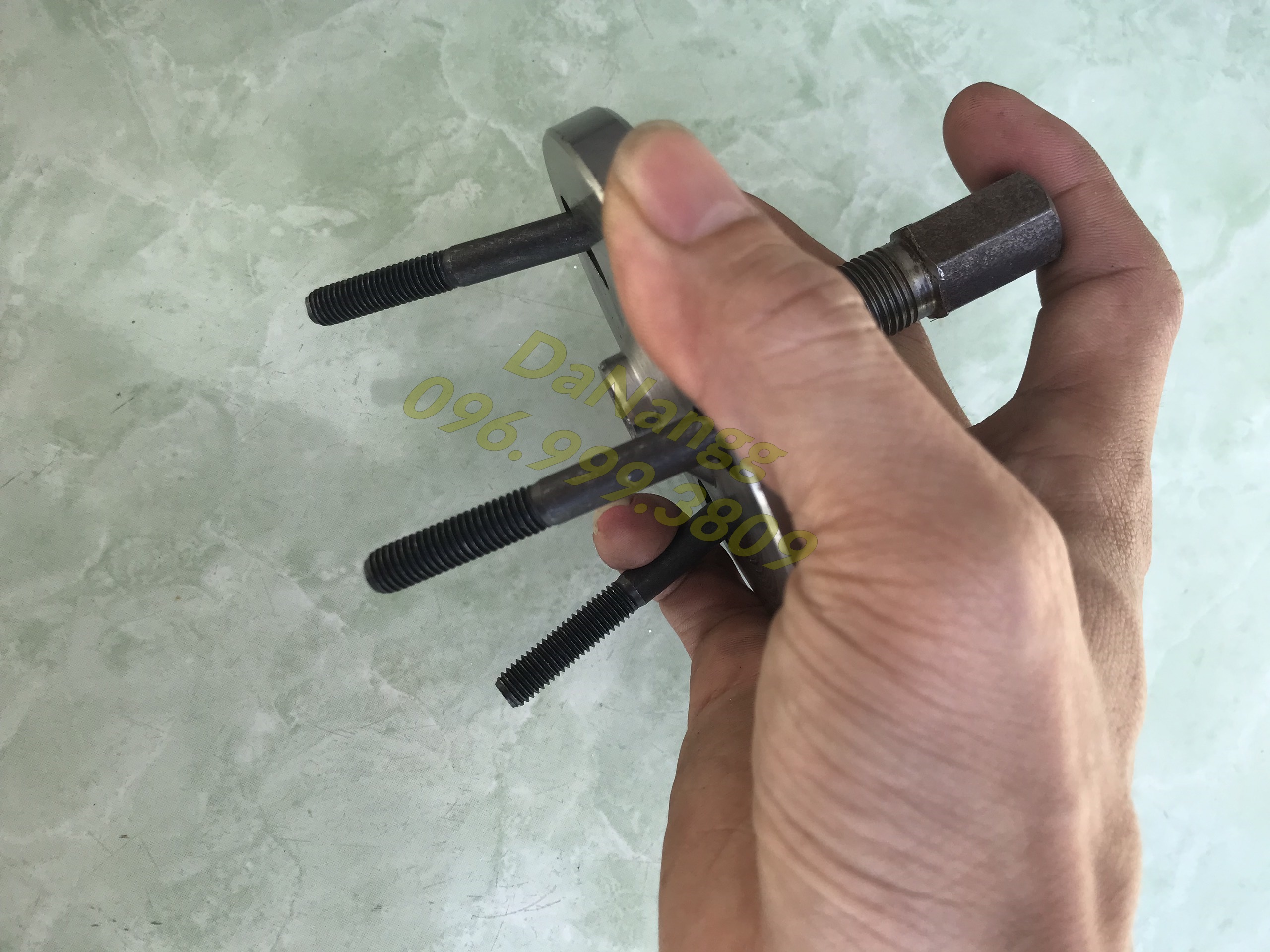 Vam mâm lửa Yamaha ốc đen siêu cứng