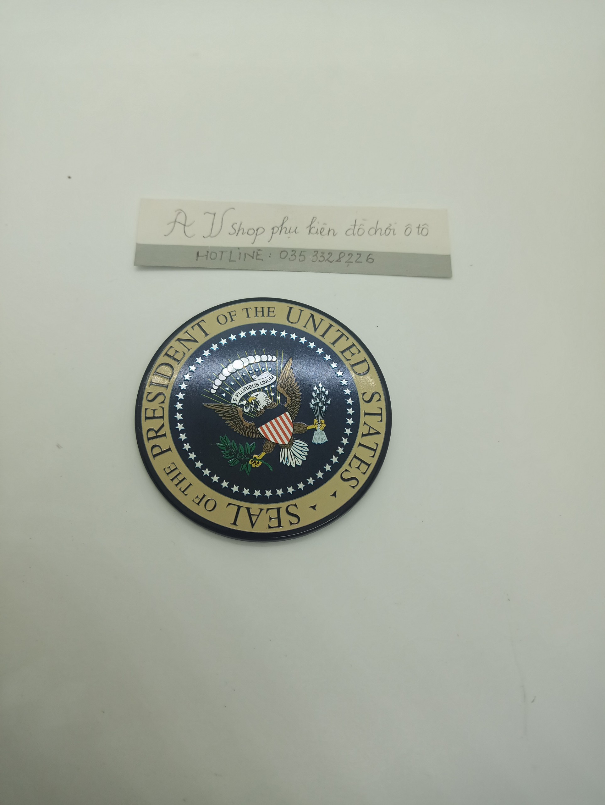 miếng dán 3D trang trí xe logo PRESIDENT