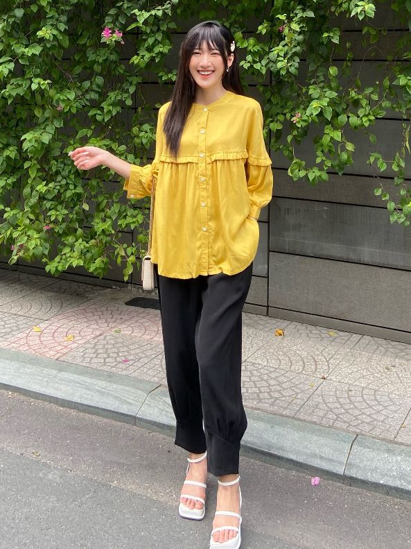 Áo kiểu nữ phối bèo vàng - Lovadova 22B08C003