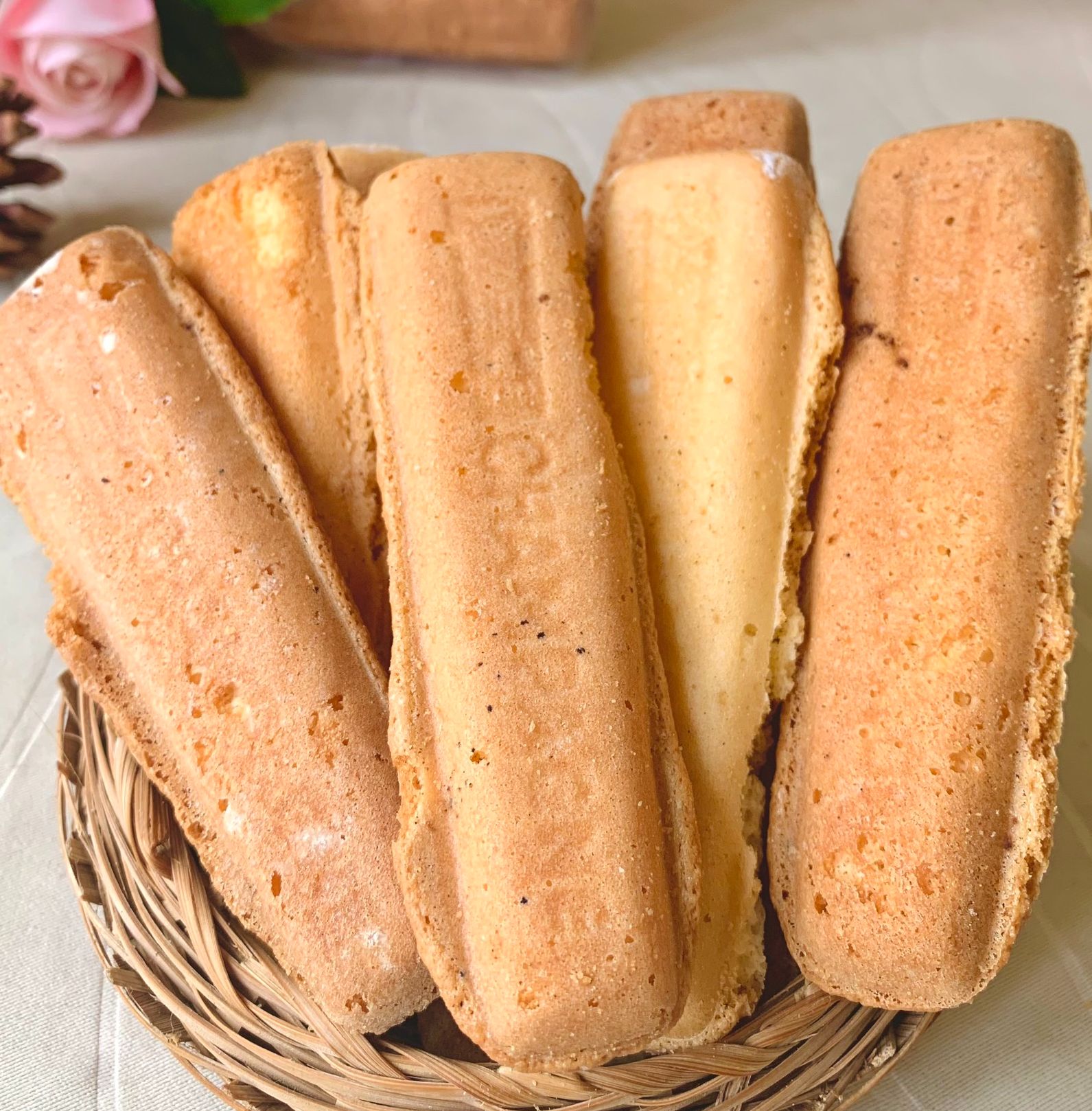 Bánh Sâm Banh 140g 2c Mart