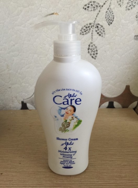 Sữa Tắm Dê White Care 4X