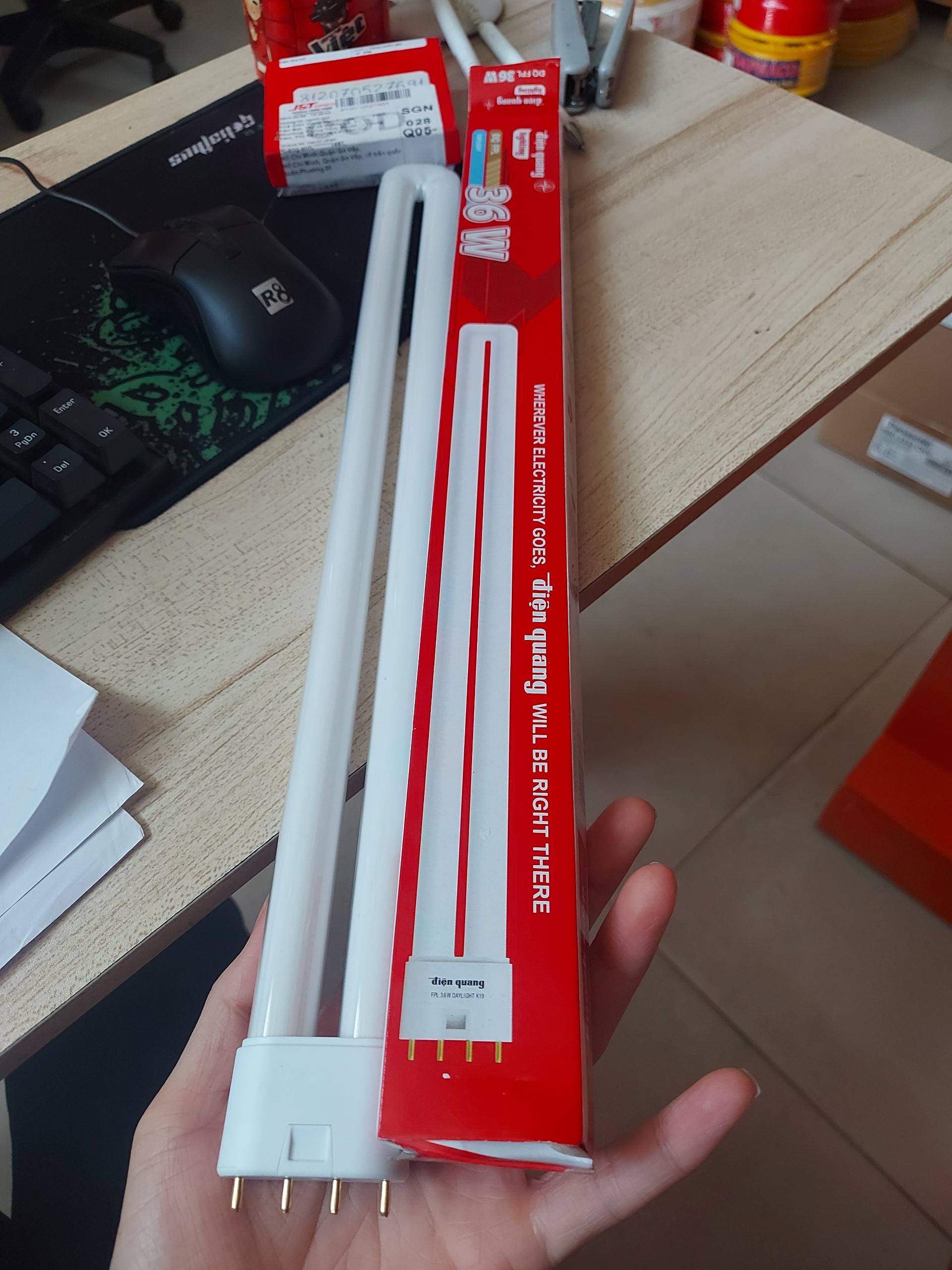 BÓNG ĐÈN DOUBLE WING 36W ĐIỆN QUANG TRẮNG dw ( Doublewing )