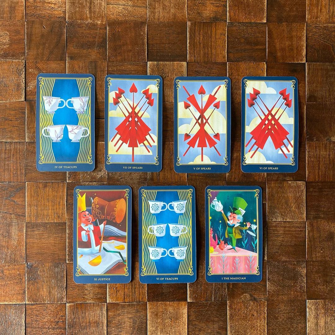 Bộ Bài Disney Alice in Wonderland Tarot (Mystic House Tarot Shop) - Bài Gốc Authentic Chính Hãng 100%
