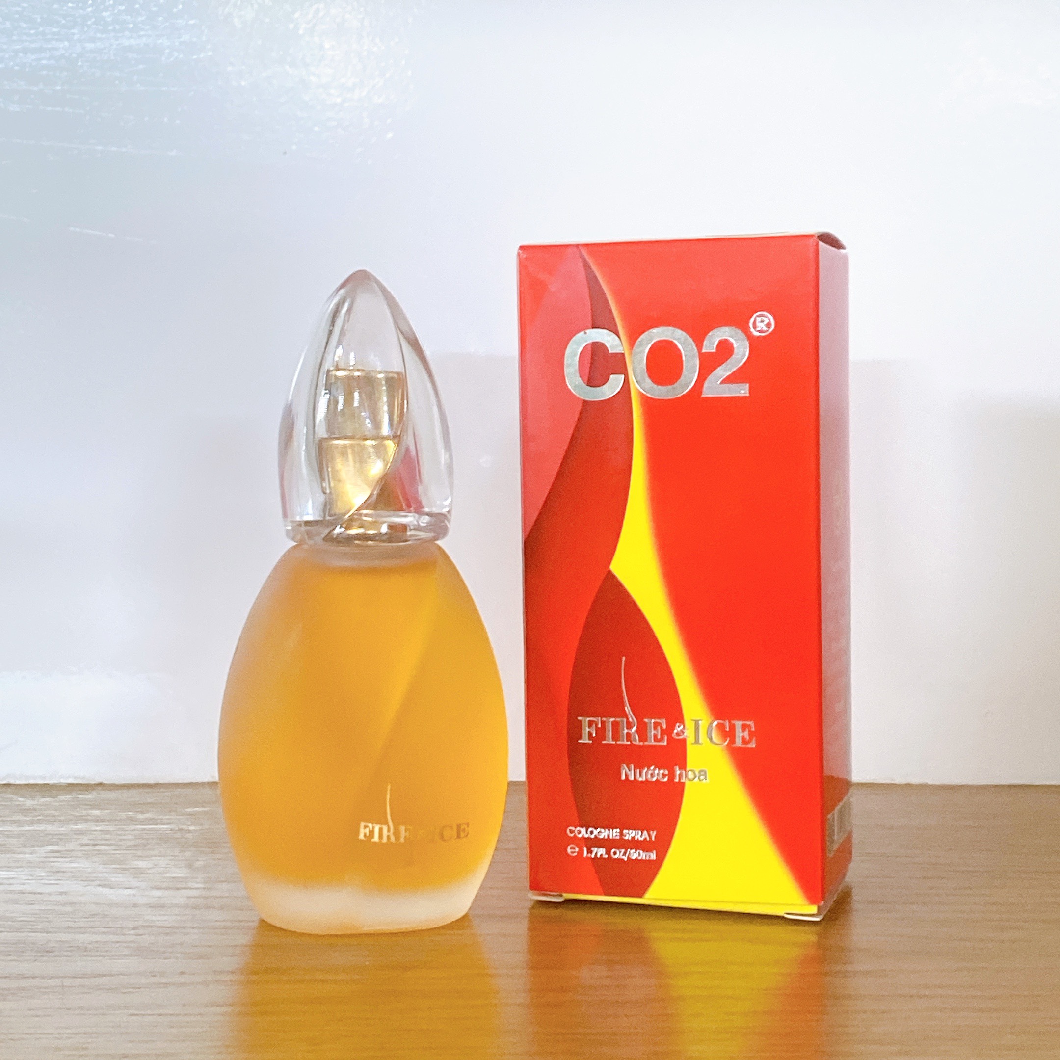 Nước Hoa CO2 Fire & Ice Đỏ 50ml, co2 65ml