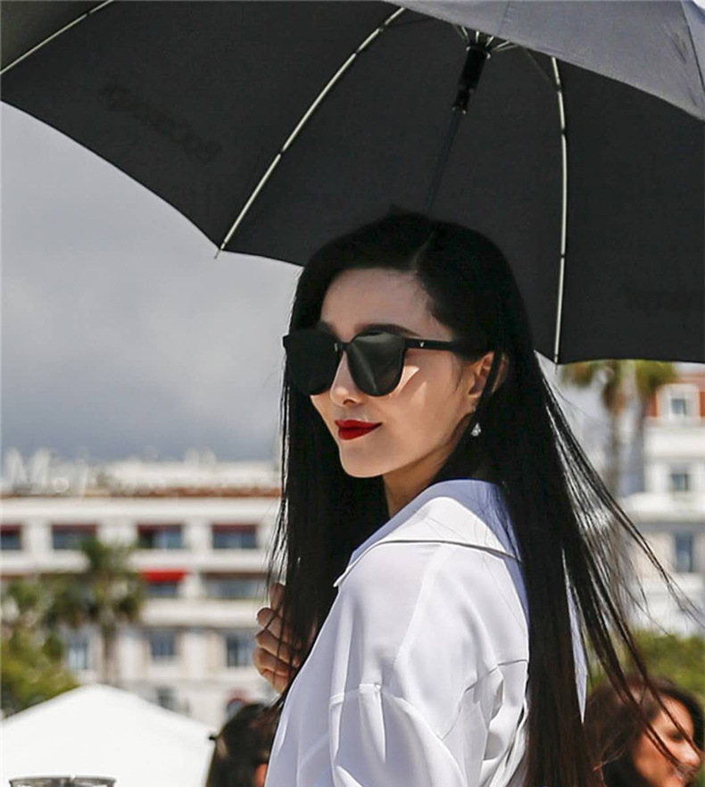Kính râm đen chất ngầu nam nữ