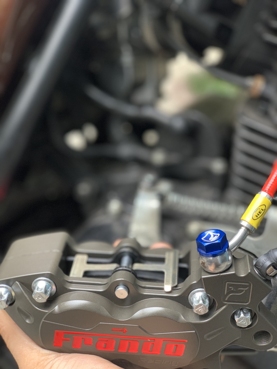 Ốc xỏ dây dầu ( nissin-brembo )