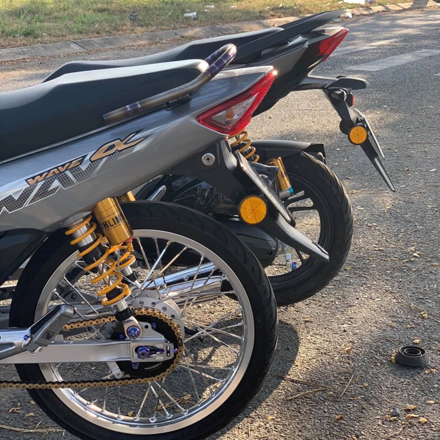 Mắt mèo phản quang gắn mọi loại xe máy